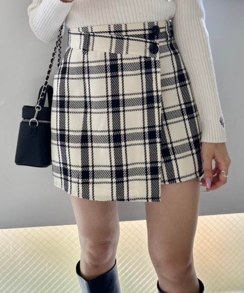 OLIVE des OLIVE（オリーブデオリーブ）の「ラップ風ショートパンツ　1041020010（その他パンツ・レディース・オフホワイト/チャコールグレー/ブラック・FREE）」の2枚目の写真