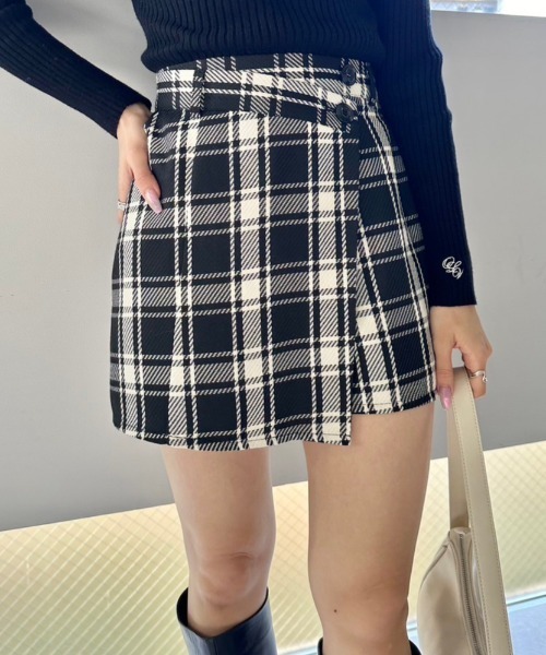 OLIVE des OLIVE（オリーブデオリーブ）の「ラップ風ショートパンツ　1041020010（その他パンツ・レディース・オフホワイト/チャコールグレー/ブラック・FREE）」の3枚目の写真