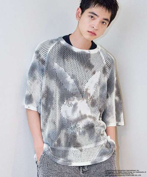 PLAYBOY(プレイボーイ)の「【SEQUENZ】PBHC TIE-DYE KNIT S/S TEE / 半袖 PLAYBOY×SEQUENZ メッシュニット ブランドロゴ ビックサイズ バニー ラビット ヘッド(ニット/セーター・メンズ・チャコール/パープル系その他3/ブルーグレー・MEDIUM/LARGE/X-LARGE)」の3枚目の写真
