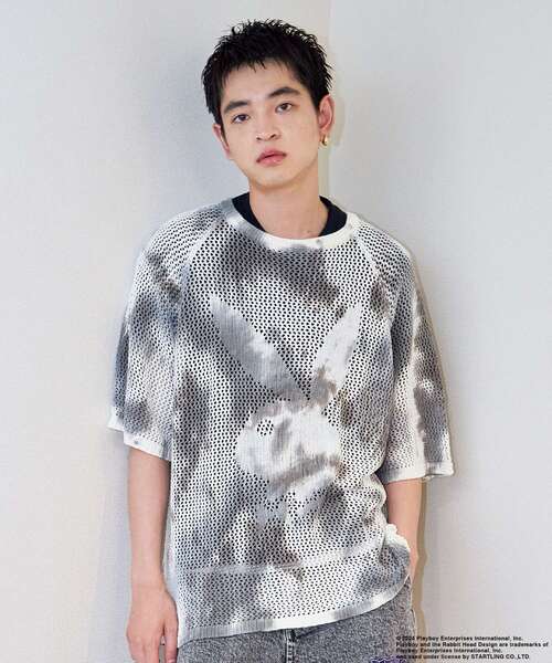 PLAYBOY(プレイボーイ)の「【SEQUENZ】PBHC TIE-DYE KNIT S/S TEE / 半袖 PLAYBOY×SEQUENZ メッシュニット ブランドロゴ ビックサイズ バニー ラビット ヘッド(ニット/セーター・メンズ・チャコール/パープル系その他3/ブルーグレー・MEDIUM/LARGE/X-LARGE)」の10枚目の写真