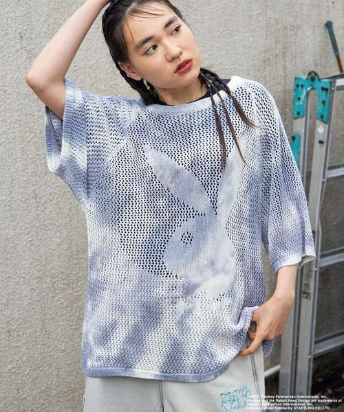 PLAYBOY(プレイボーイ)の「【SEQUENZ】PBHC TIE-DYE KNIT S/S TEE / 半袖 PLAYBOY×SEQUENZ メッシュニット ブランドロゴ ビックサイズ バニー ラビット ヘッド(ニット/セーター・メンズ・チャコール/パープル系その他3/ブルーグレー・MEDIUM/LARGE/X-LARGE)」の12枚目の写真