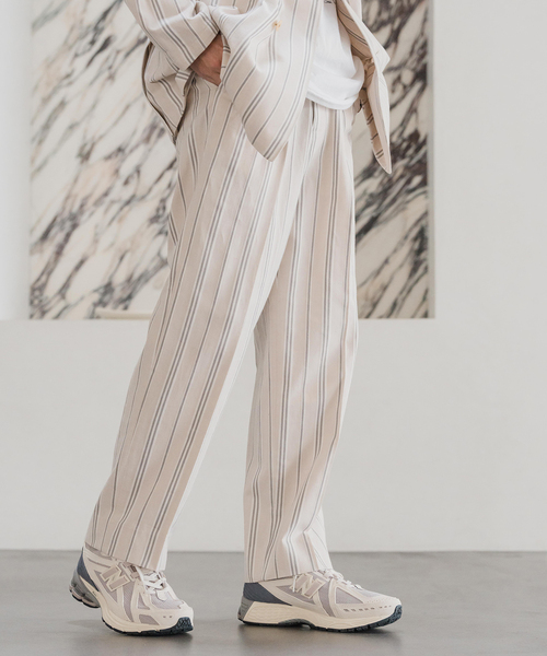 EDIFICE(エディフィス)の「シルクネップ ストライプパンツ(スラックス・メンズ・アイボリー・SMALL/MEDIUM/LARGE)」の6枚目の写真