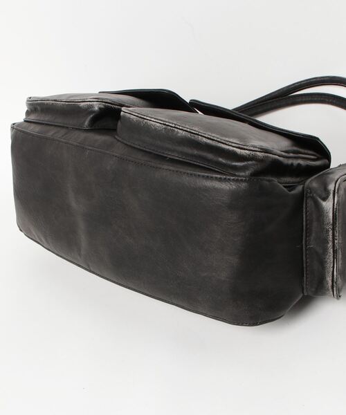 Chikashitsu +（チカシツプラス）の「ストリートファッション Chikashitsu + チカシツプラス vintage mini hand bag バッグ ハンドバッグ 合成皮革 ヴィンテージバッグ 大容量バッグ 韓国ファッション 韓国ストリート（ハンドバッグ・メンズ・ブラック/ブラウン・ONE SIZE）」の22枚目の写真