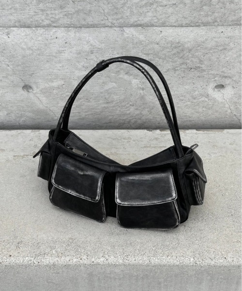Chikashitsu +（チカシツプラス）の「ストリートファッション Chikashitsu + チカシツプラス vintage mini hand bag バッグ ハンドバッグ 合成皮革 ヴィンテージバッグ 大容量バッグ 韓国ファッション 韓国ストリート（ハンドバッグ・メンズ・ブラック/ブラウン・ONE SIZE）」の8枚目の写真