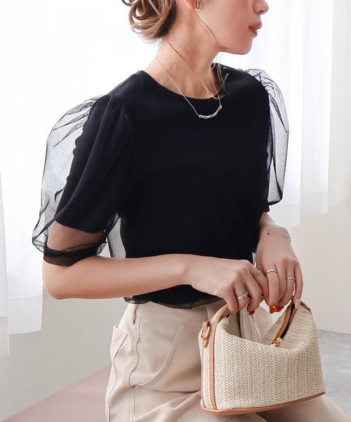 Social GIRL(ソーシャルガール)の「レイヤードチュールトップス(Tシャツ/カットソー・レディース・ブラック/グレイッシュベージュ/オフホワイト/チャコール・M)」の3枚目の写真