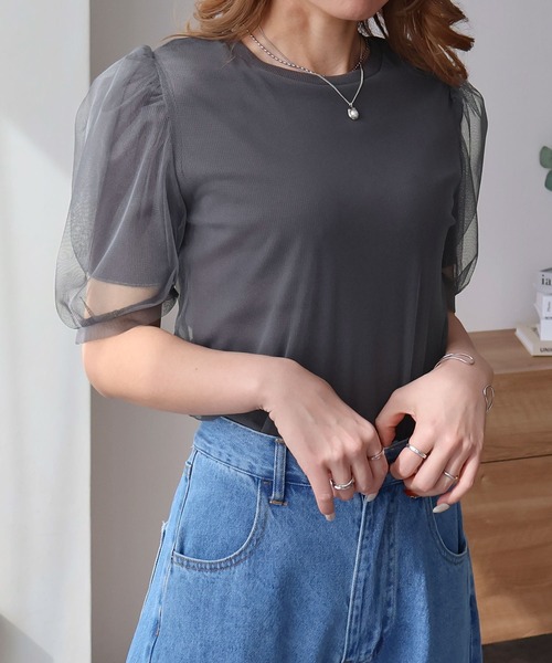 Social GIRL(ソーシャルガール)の「レイヤードチュールトップス(Tシャツ/カットソー・レディース・ブラック/グレイッシュベージュ/オフホワイト/チャコール・M)」の13枚目の写真