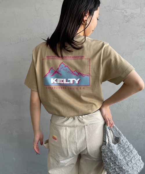KELTY（ケルティ）の「[KELTY/ケルティ] 別注 バックプリントTシャツ（Tシャツ/カットソー・レディース・ホワイト/ライトグレー/ブルー/ブラック/カーキ・M/L/XS/S）」の4枚目の写真