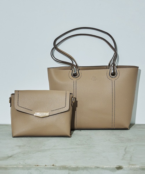 D.KELLY（ディーケリー）の「D.KELLY ホースシューデザイン2wayトートバッグ ママバッグ ショルダーバッグ レディース バッグ（トートバッグ・レディース・ホワイト系その他/キャメル/ダークブルー/モカ/マスタード/ミント/ブラック/ライトピンク/ライトグレー/レッド・ONE SIZE）」の5枚目の写真