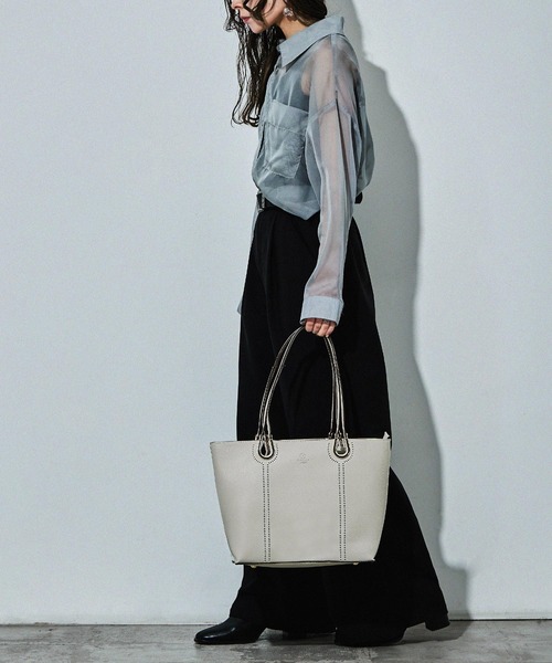 D.KELLY（ディーケリー）の「D.KELLY ホースシューデザイン2wayトートバッグ ママバッグ ショルダーバッグ レディース バッグ（トートバッグ・レディース・ホワイト系その他/キャメル/ダークブルー/モカ/マスタード/ミント/ブラック/ライトピンク/ライトグレー/レッド・ONE SIZE）」の14枚目の写真