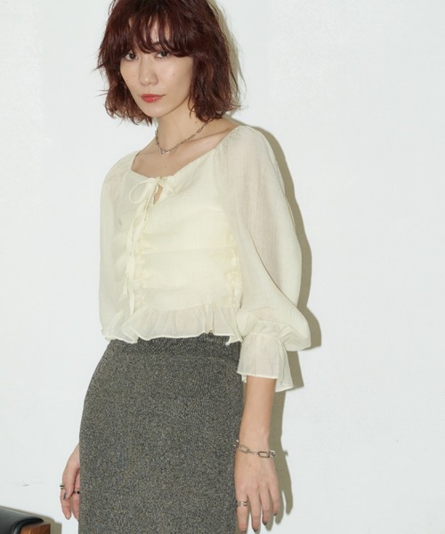 Auntie Rosa Holiday(アンティローザホリデー)の「シャーリングクロップドブラウス(シャツ/ブラウス・レディース・ブラック/イエロー/オフホワイト・FREE)」の22枚目の写真
