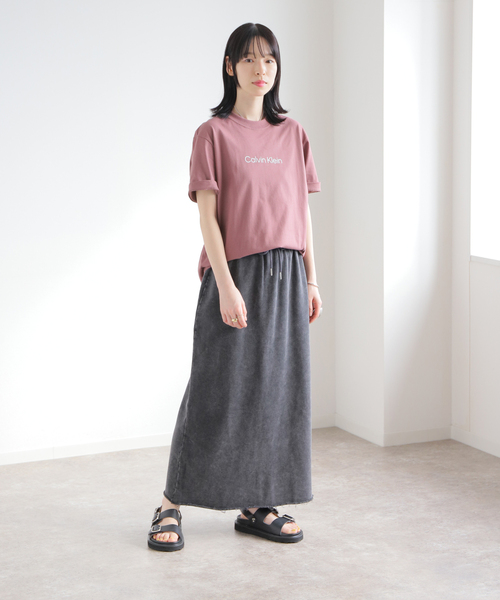 Calvin Klein（カルバン・クライン）の「【Calvin Klein / カルバン クライン】US SS STANDARD LOGO TEE（Tシャツ/カットソー・レディース・ホワイト/パープル/ブラック・SMALL）」の16枚目の写真