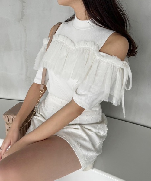 one after another NICE CLAUP(ワンアフターアナザーナイスクラップ)の「チュールテレコトップス(Tシャツ/カットソー・レディース・ブラック/オフホワイト/ベージュ・FREE)」の4枚目の写真