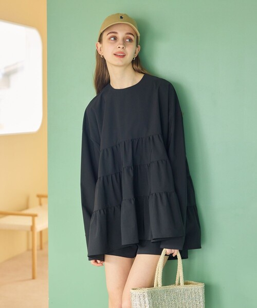 FREAK'S STORE（フリークスストア）の「限定展開　ギャザー フリル チュニック 2セット ラッシュガード（水陸両用）（水着・レディース・チャコール/ベージュ/オレンジ/グリーン/ブラック・ﾌﾘ-）」の6枚目の写真