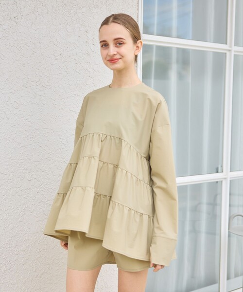 FREAK'S STORE（フリークスストア）の「限定展開　ギャザー フリル チュニック 2セット ラッシュガード（水陸両用）（水着・レディース・チャコール/ベージュ/オレンジ/グリーン/ブラック・ﾌﾘ-）」の16枚目の写真