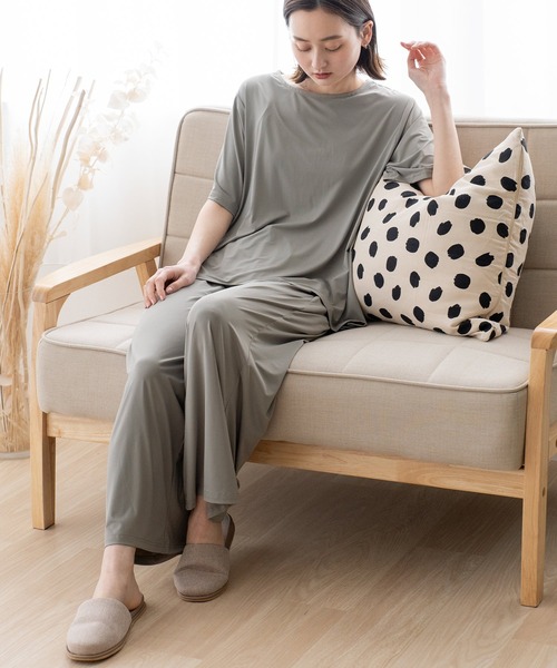 VitaFelice（ヴィータフェリーチェ）の「フローズンスムースルームウェア 上下セット（ルームウェア/パジャマ・レディース・グレー/スカイブルー/チャコール/グリーン系その他・FREE）」の2枚目の写真