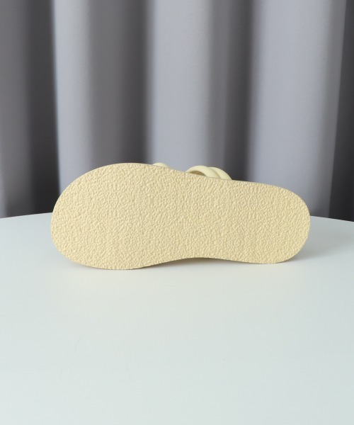 Miniministore(ミニミニストア)の「ミュールサンダル 厚底 ストラップ 夏靴(サンダル・レディース・ブラック/ベージュ/オフホワイト・22.5cm/23.5cm/24.5cm/23.0cm/24.0cm/25.0cm)」の22枚目の写真