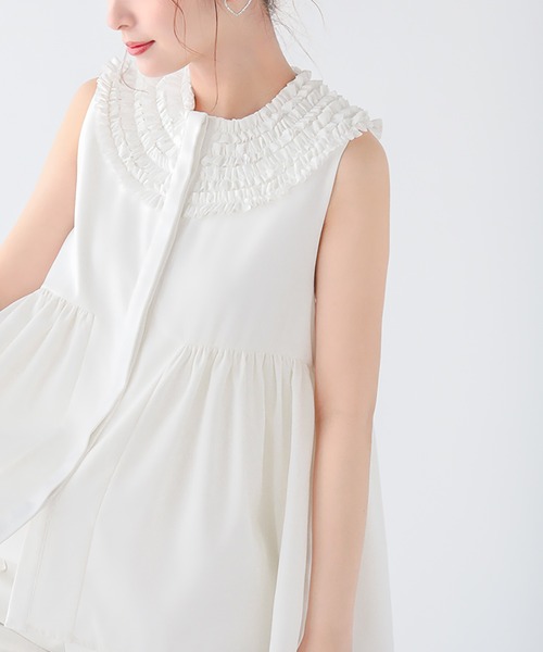 【ZOZO限定商品】ミニフリルペプラムノースリーブ（Tシャツ/カットソー）｜Fit more（フィットモア）