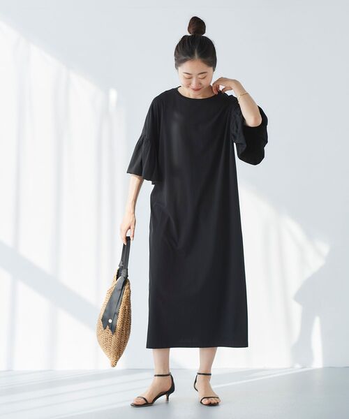 le.coeur blanc(ルクールブラン)の「バルーンスリーブカットワンピース(ワンピース・レディース・ブラック/オレンジ/グリーン/ベージュ・38)」の14枚目の写真