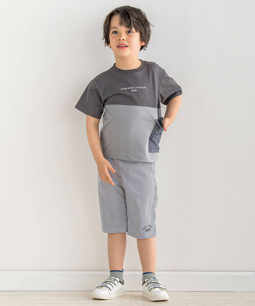 BeBe（ベベ）の「【吸水速乾】上下配色サイドポケット半袖BIGTシャツ(90~150cm)（Tシャツ/カットソー・キッズ・ブルー/グレー・140cm/150cm/110cm/120cm/130cm/100cm/90cm）」の4枚目の写真