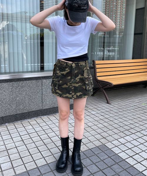 WEGO(ウィゴー)の「WEGO/アシンメトリーバイカラートップス(Tシャツ/カットソー・レディース・ブラック/ホワイト・FREE)」の3枚目の写真