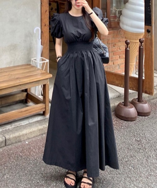 ABITOKYO(アビトーキョー)の「ウエストシャーリングパフスリーブロングワンピース(ワンピース・レディース・ブラック/ホワイト・L/M/XL)」の9枚目の写真