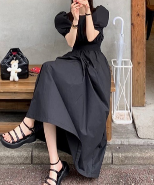 ABITOKYO(アビトーキョー)の「ウエストシャーリングパフスリーブロングワンピース(ワンピース・レディース・ブラック/ホワイト・L/M/XL)」の6枚目の写真