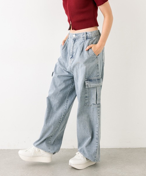 OLIVE des OLIVE（オリーブデオリーブ）の「【WEB限定】デニムカーゴパンツ（デニムパンツ・レディース・ブルー/ブラック/サックスブルー・FREE）」の4枚目の写真