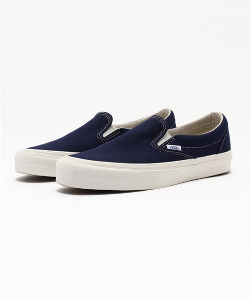 SILAS(サイラス)の「VANS OG CLASSIC SLIP ON LX(スニーカー・メンズ・ネイビー・23cm/23.5cm/24cm/27cm)」の1枚目の写真