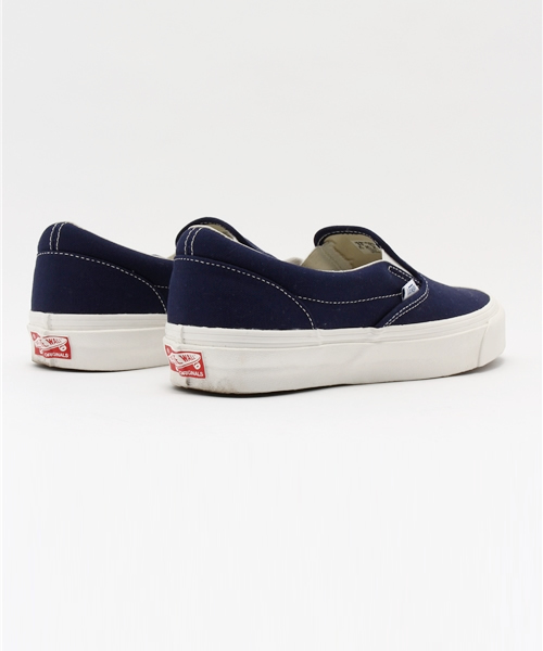 SILAS(サイラス)の「VANS OG CLASSIC SLIP ON LX(スニーカー・メンズ・ネイビー・23cm/23.5cm/24cm/27cm)」の4枚目の写真