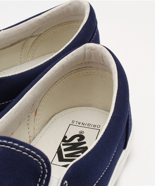 SILAS(サイラス)の「VANS OG CLASSIC SLIP ON LX(スニーカー・メンズ・ネイビー・23cm/23.5cm/24cm/27cm)」の7枚目の写真