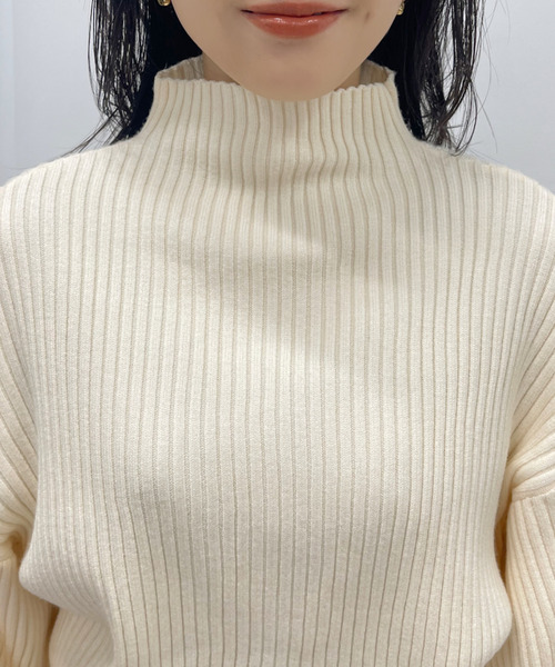 Ada.(エイダ)の「ボリュームスリーブ ボトルネック ニット(ニット/セーター・レディース・モカ/ブラック/アイボリー・FREE)」の6枚目の写真