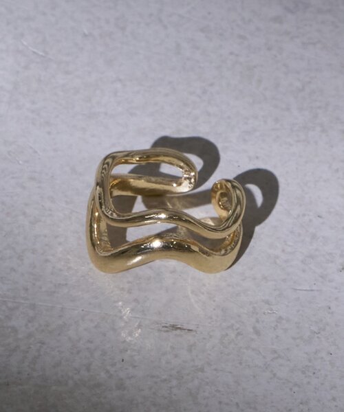 Actually（アクチュアリー）の「Open Curve Ring　オープンカーブリング（リング・レディース・ゴールド・0）」の2枚目の写真