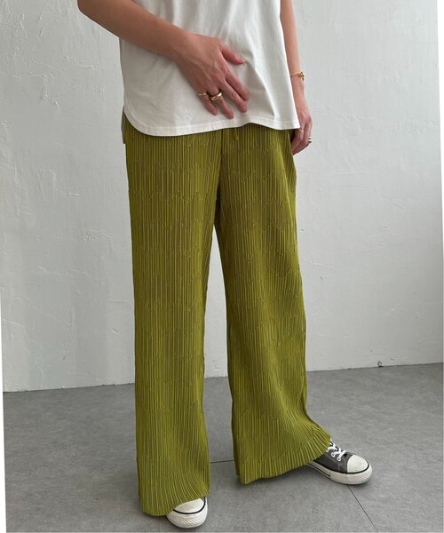 LBC（エルビーシー）の「プリーツイージーパンツ（その他パンツ・レディース・ダークラベンダー/グリーン系その他/グレー/ブラウン/ブラック・M）」の14枚目の写真