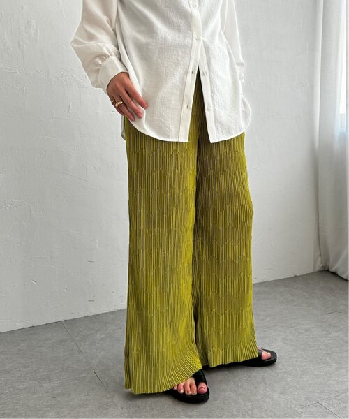 LBC（エルビーシー）の「プリーツイージーパンツ（その他パンツ・レディース・ダークラベンダー/グリーン系その他/グレー/ブラウン/ブラック・M）」の15枚目の写真