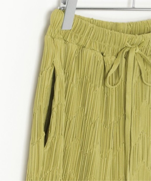 LBC（エルビーシー）の「プリーツイージーパンツ（その他パンツ・レディース・グレー/ブラック/グリーン系その他/ダークラベンダー/ブラウン・M）」の17枚目の写真