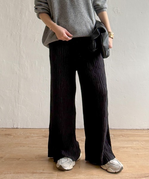 LBC（エルビーシー）の「プリーツイージーパンツ（その他パンツ・レディース・ダークラベンダー/グリーン系その他/グレー/ブラウン/ブラック・M）」の6枚目の写真