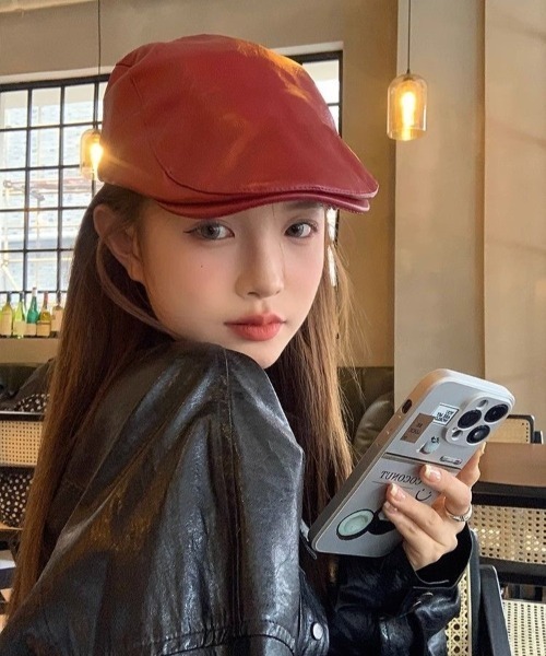 SHEENA（シーナ）の「フェイクレザーハンチング帽（ハンチング/ベレー帽・レディース・ブラック/レッド・FREE）」の8枚目の写真