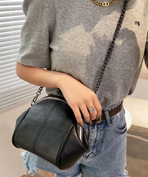 mebole(メボレ)の「がま口 ビンテージショルダーバッグ(ショルダーバッグ・レディース・ホワイト/ブラック×ホワイト/ピンク/レッド/ブラック・FREE)」の12枚目の写真