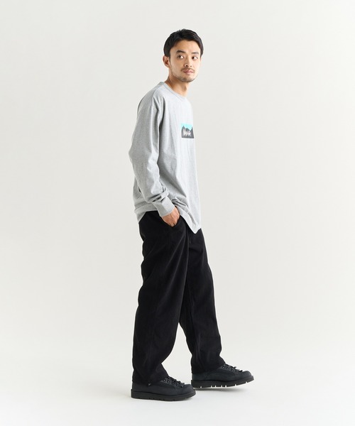 NANGA（ナンガ）の「ECO HYBRID BOX LOGO L/S TEE / エコハイブリッド ボックスロゴ ロングスリーブティー（Tシャツ/カットソー・メンズ・ブラック/カーキ/ホワイト/ライトグレー/サーモンピンク/グリーン・S/M/L/XL）」の19枚目の写真