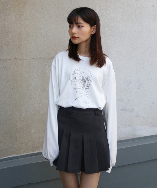 UNIT CHEST（ユニットチェスト）の「【UNIT CHEST】unique unisex long sleeve T-shirt/ユニークユニセックス ロンT  the girl by Ayumi Takamoto（Tシャツ/カットソー・レディース・ブラック/ホワイト・S/L/M）」の7枚目の写真