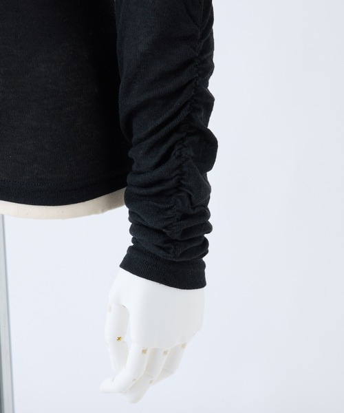 one after another NICE CLAUP(ワンアフターアナザーナイスクラップ)の「【WEB限定商品】袖シャーリングトップス(Tシャツ/カットソー・レディース・杢グレー/アイボリー/ブラック・FREE)」の22枚目の写真