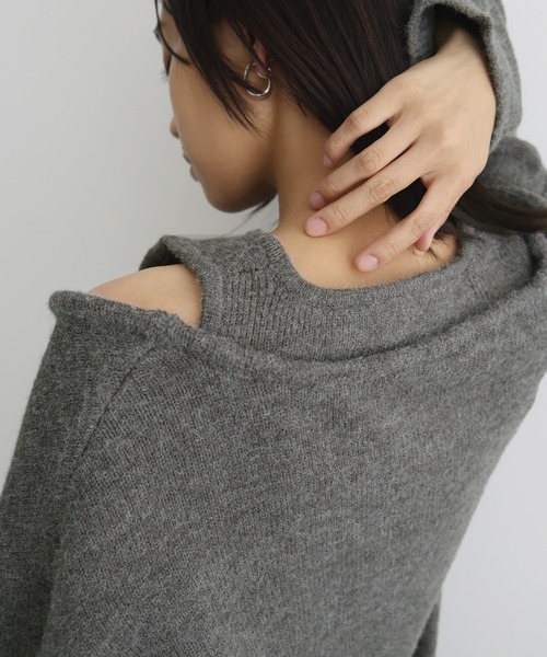 レイヤード風Vネックニット（ニット/セーター）｜hellam（へラム）