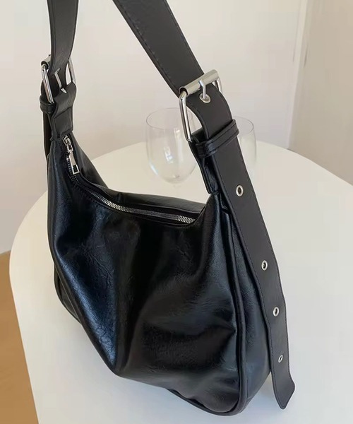 ammy.（エイミードット）の「【 ammy. / エイミードット 】 リングベルト ショルダーバッグ（ショルダーバッグ・レディース・ブラック/ブラウン・FREE）」の12枚目の写真