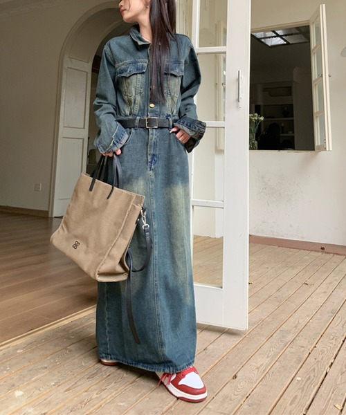 aimoha（アイモハ）の「ベルト付きデニムロングワンピース（ワンピース・レディース・ブルー・LARGE/MEDIUM/SMALL）」の6枚目の写真
