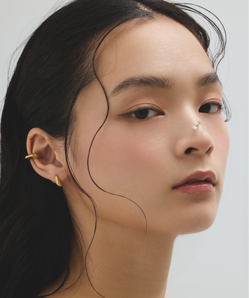 ciite' surgical stainless（シーテサージカルステンレス）の「【 金属アレルギー対応 】 サークルイヤーカフ サージカルステンレス（イヤーカフ・レディース・ゴールド/シルバー・FREE）」の3枚目の写真