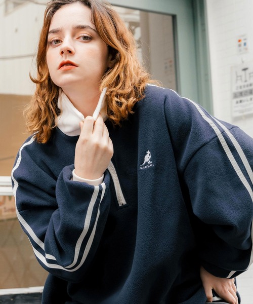 KANGOL（カンゴール）の「新色追加 KANGOL カンゴール 別注コラボオーバーサイズサイドラインワンポイントロゴ刺繍ハーフジップフリーストレーナー（スウェット・メンズ・ブルー系/ブラック系/ホワイト系/ブラック/グレー系/ブルー/ホワイト系2/ホワイト系1/ネイビー/チャコール/ベージュ/ネイビー系/オフホワイト/グレー/ネイビー系1/グレー系1/ブラック系1/ボルドー/ベージュ系/グリーン/オレンジ/チャコールグレー/ブラウン・M/XL/L）」の17枚目の写真