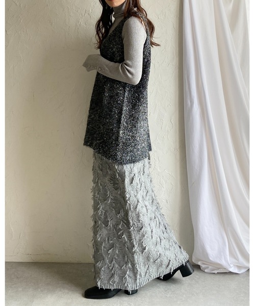 She's Closet（シーズクローゼット）の「ミックスフリンジジャガードハイウエストニットタイトロングスカート（スカート・レディース・ブラック/アイボリー/グレー・FREE）」の7枚目の写真