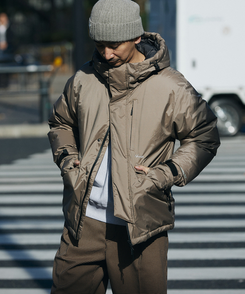 NANGA（ナンガ）の「《追加》NANGA / ナンガ 別注 AURORA -TEX(R) ダウンジャケット（ダウンジャケット/コート・メンズ・オリーブ/ブラック/キャメル/チャコールグレー・X-LARGE/LARGE/MEDIUM）」の19枚目の写真