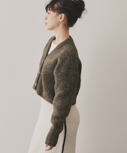 VIRAL.（バイラル）の「【VIRAL．】ブークレニットリバーシブルカーディガン（カーディガン/ボレロ・レディース・アイボリー系4/ベージュ系その他2/チャコール・00）」の8枚目の写真