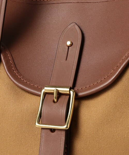 BEAMS F（ビームスエフ）の「【別注】CROOTS / フラップ ポケット トートバッグ（トートバッグ・メンズ・ブラック/カーキ・ONE SIZE）」の10枚目の写真